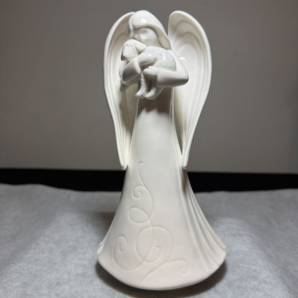 GUND A Gift From Heaven Porcelain Musical Angel Figurine Lamb White 8.5”